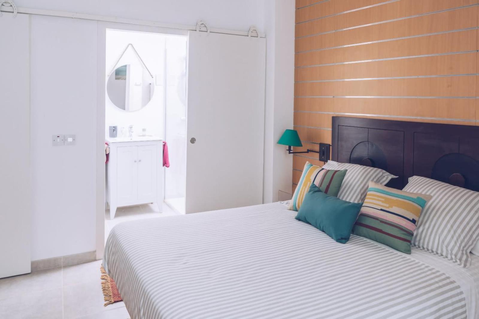 Chic & Luxurious 2-Br Escape Designed For Elegance Apartment Gibraltar Exterior photo
